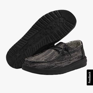 Hey Dudes Size 6 in Women’s. Brand New in original packaging!